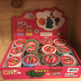 Masa plastyczna Super Light w ekspozytorze (24 szt.)